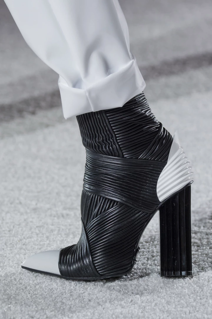 <b>RTW Paris Shoes</b>