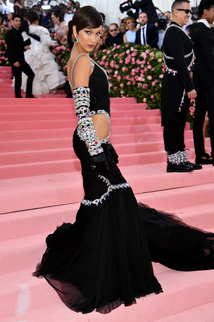 &lt;b&gt;met gala черный&lt;/b&gt;