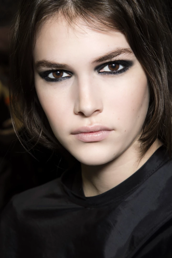 &lt;b&gt;Smoky eyes&lt;/b&gt;