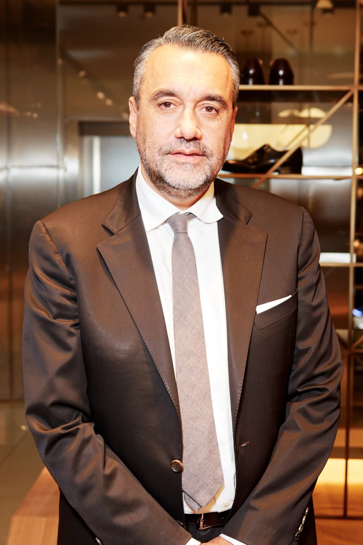 <b>Santoni+2</b>