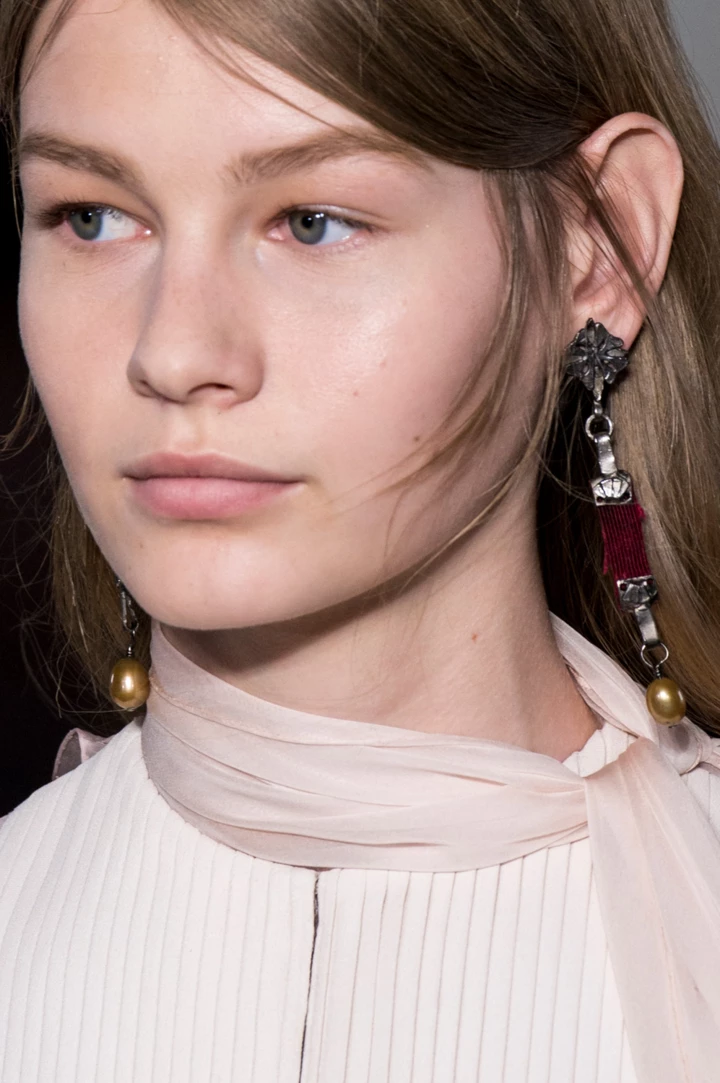 <b>Valentino Бьюти кутюр</b>