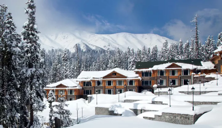 &lt;b&gt;The Khyber Himalayan Resort &amp;amp; Spa&lt;/b&gt;