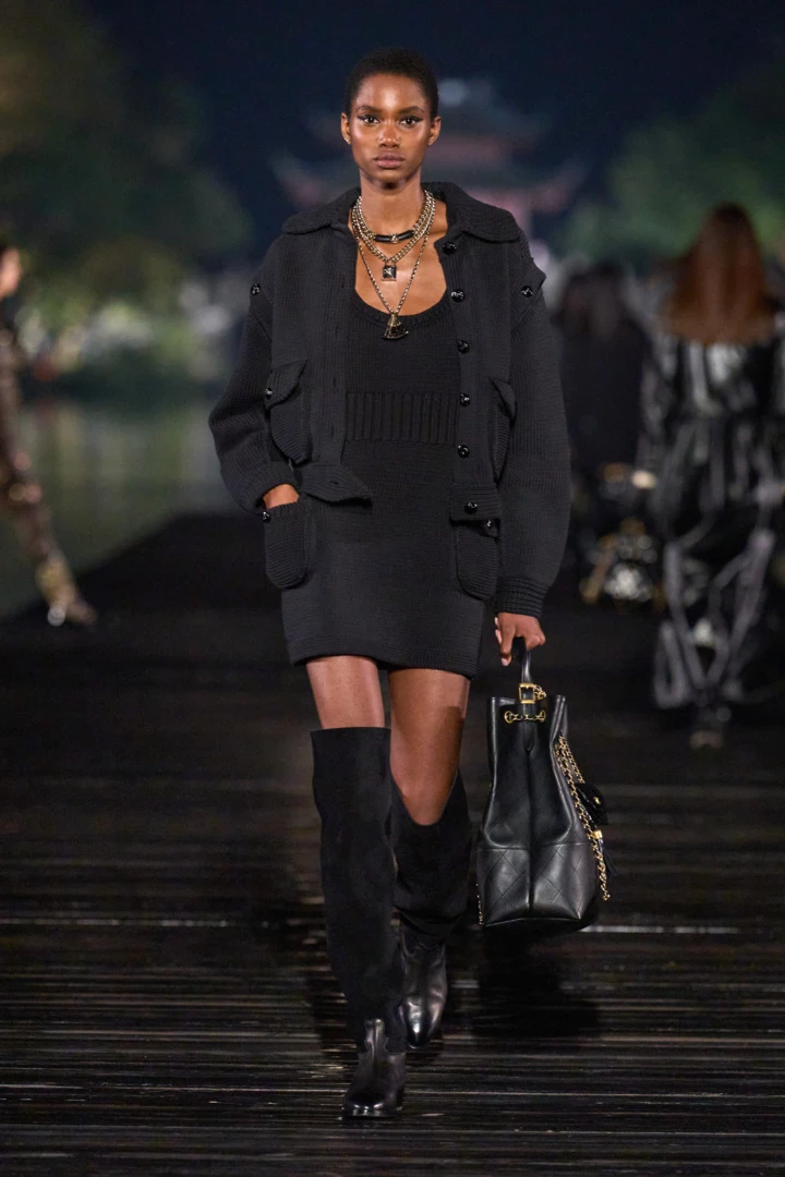 Chanel Pre-Fall 2025 | Vogue UA