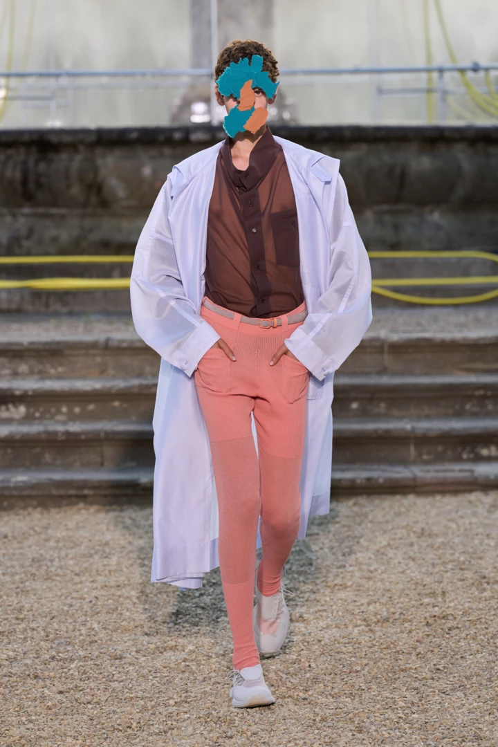 Homme Plissé Issey Miyake весна-літо 2026 | Vogue UA