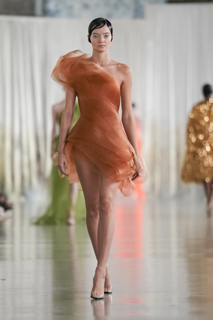 LEVER COUTURE осінь-зима 2025/26 | Vogue UA