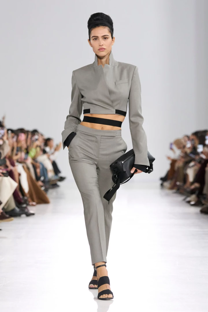 Max Mara весна-літо 2026 | Vogue UA