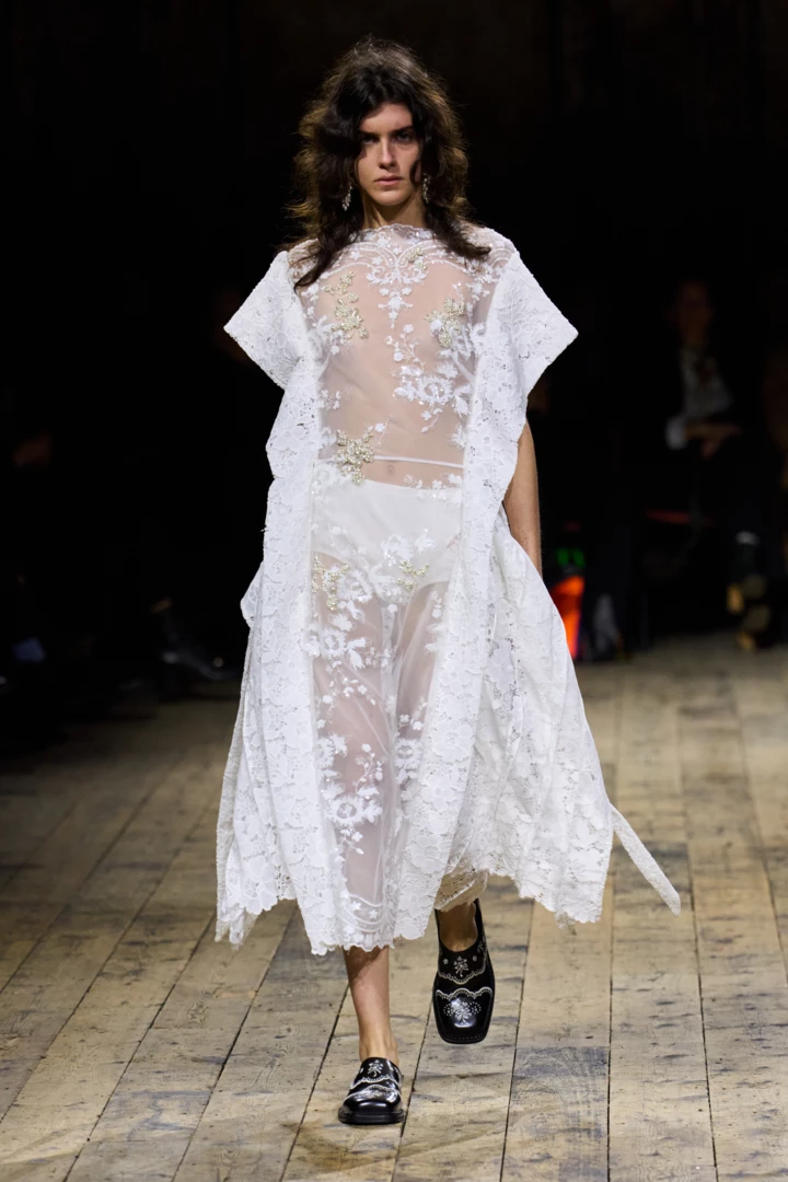 Simone Rocha осінь-зима 2026 | Vogue UA