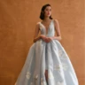 Блакитні весільні сукні — модний гіт цієї весни