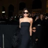 Чорна сукня — головна річ в гардеробі зірок на Тижні високої моди в Парижі