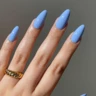 Волошковий манікюр: найпоетичніший nail-тренд цього літа