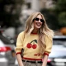 Streetstyle: з чим поєднувати масляно-жовтий колір цього сезону