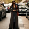 Екстрадовге пальто – річ, без якої неможливо уявити цю зиму