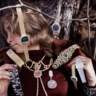 Бохо-годинник в дусі 1970-х — найрозкішніший аксесуар цього року