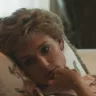 Элизабет Дебики в образе принцессы Дианы в пятом сезоне «Короны»