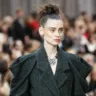 Крупным планом: аксессуары из коллекции Chanel осень-зима 2018/2019