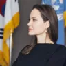 Стиль Анджелины Джоли во время поездки в Южную Корею