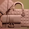 Dior выпустили коллекцию сумок и аксессуаров из матовой кожи
