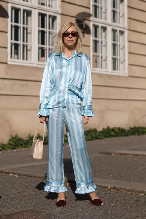 &lt;b&gt;Шелковые пижамы стритстайл фото лето 2020&lt;/b&gt;