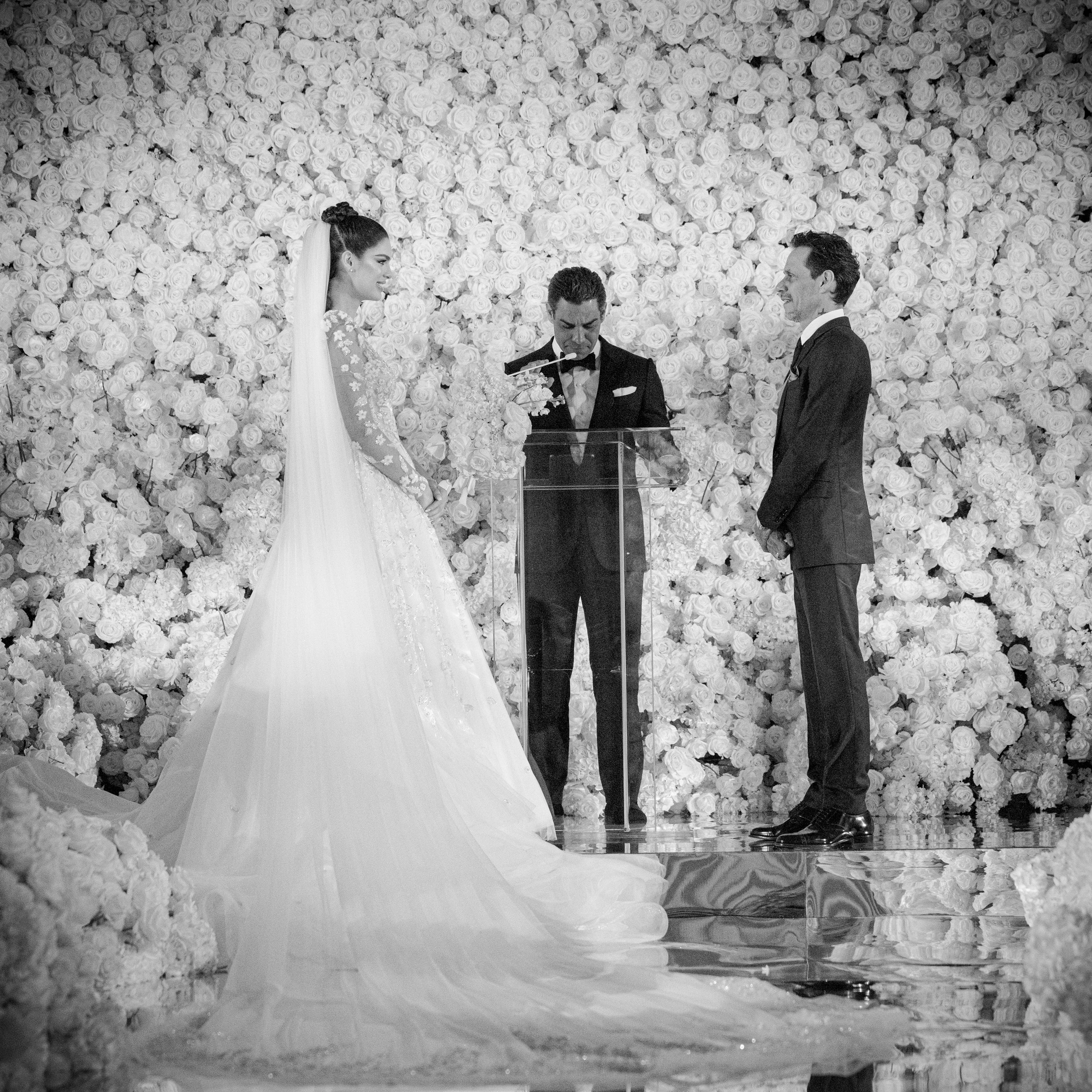 Весілля моделі Надії Феррейри та автора пісень Марка Ентоні