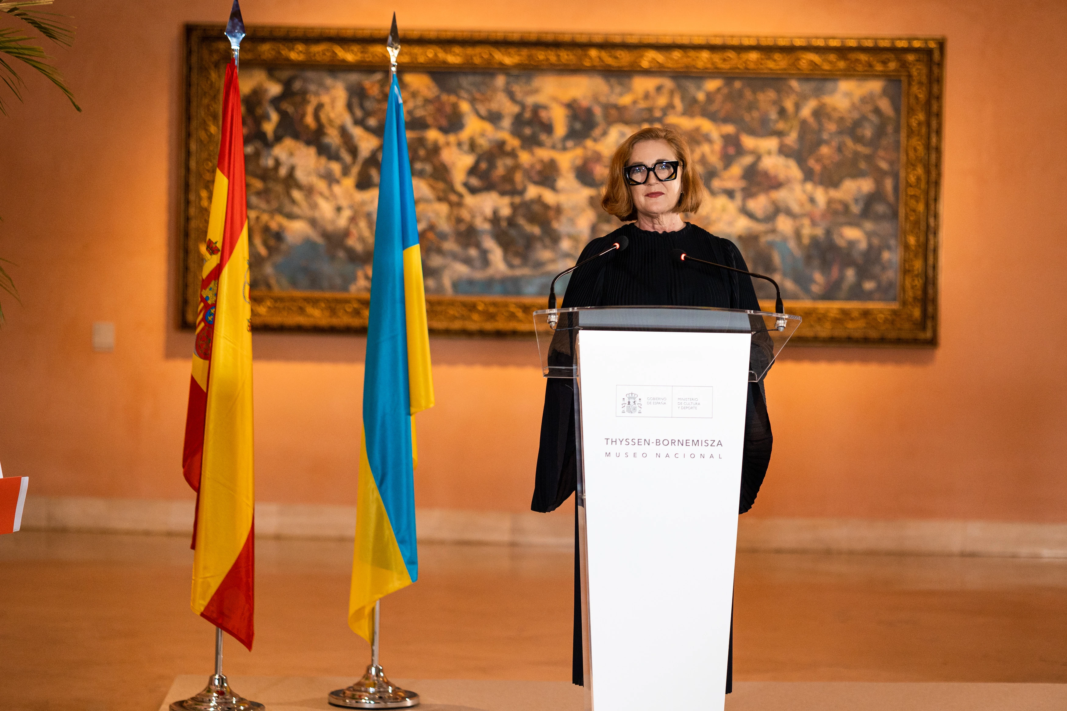 Франческа Тіссен-Борнеміса, ініцітаторка проєкта In the Eye of Storm у Мадриді, на відкритті виставки