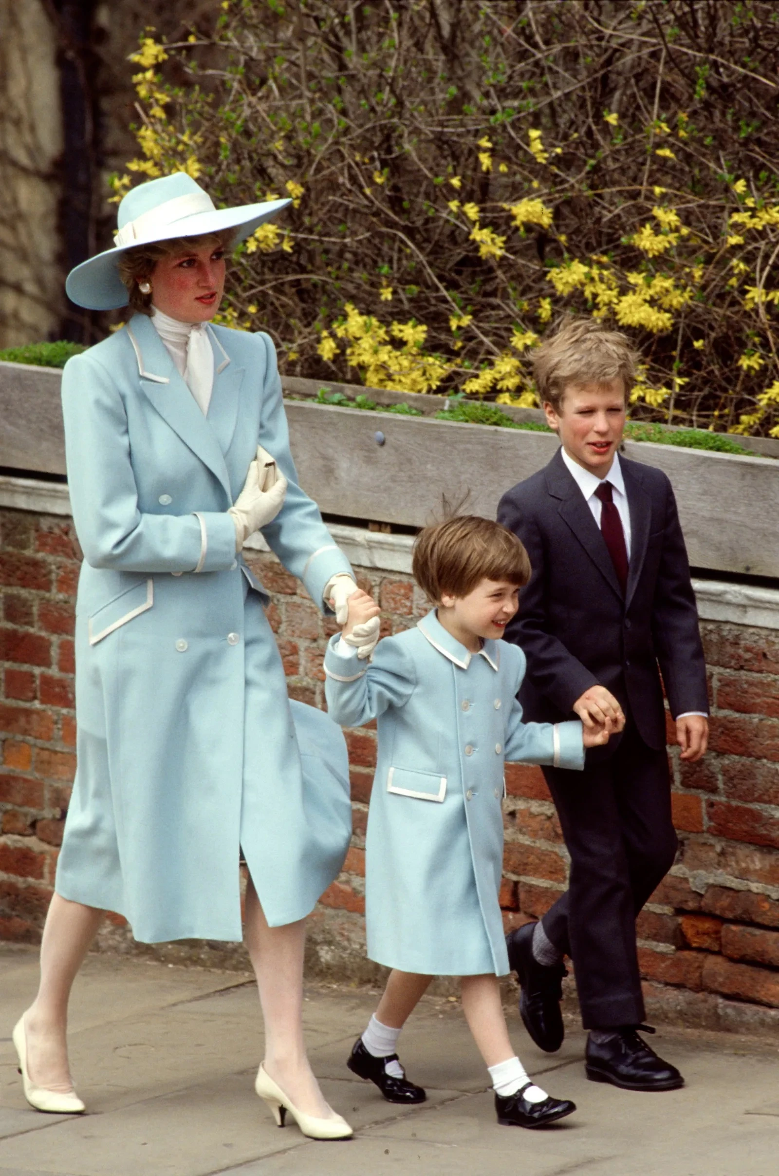 Принцеса Діана з сином Вільямом та племінником Пітером, 1987