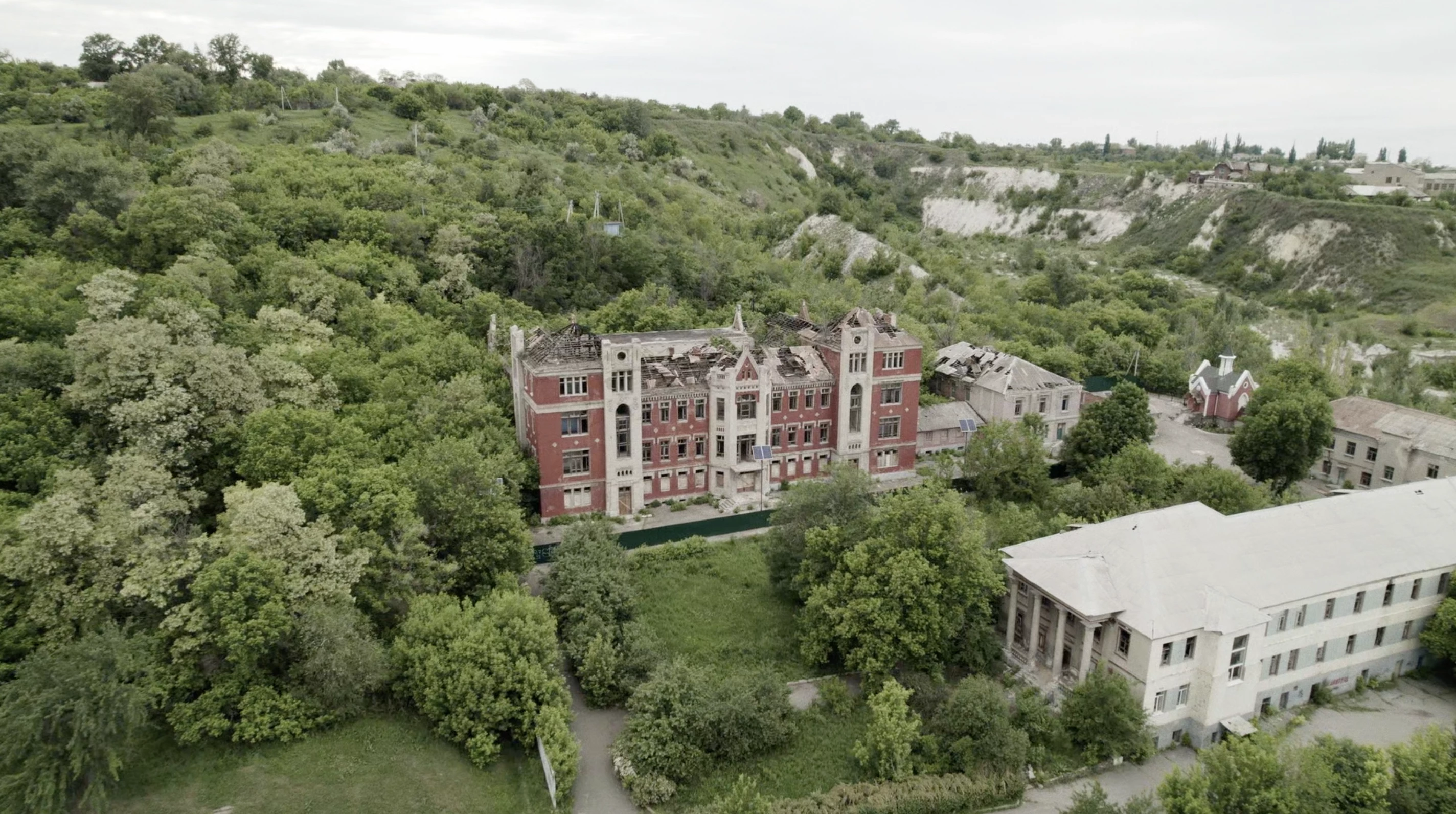 На фото – Лисичанський госпіталь На фото – Лисичанський госпіталь