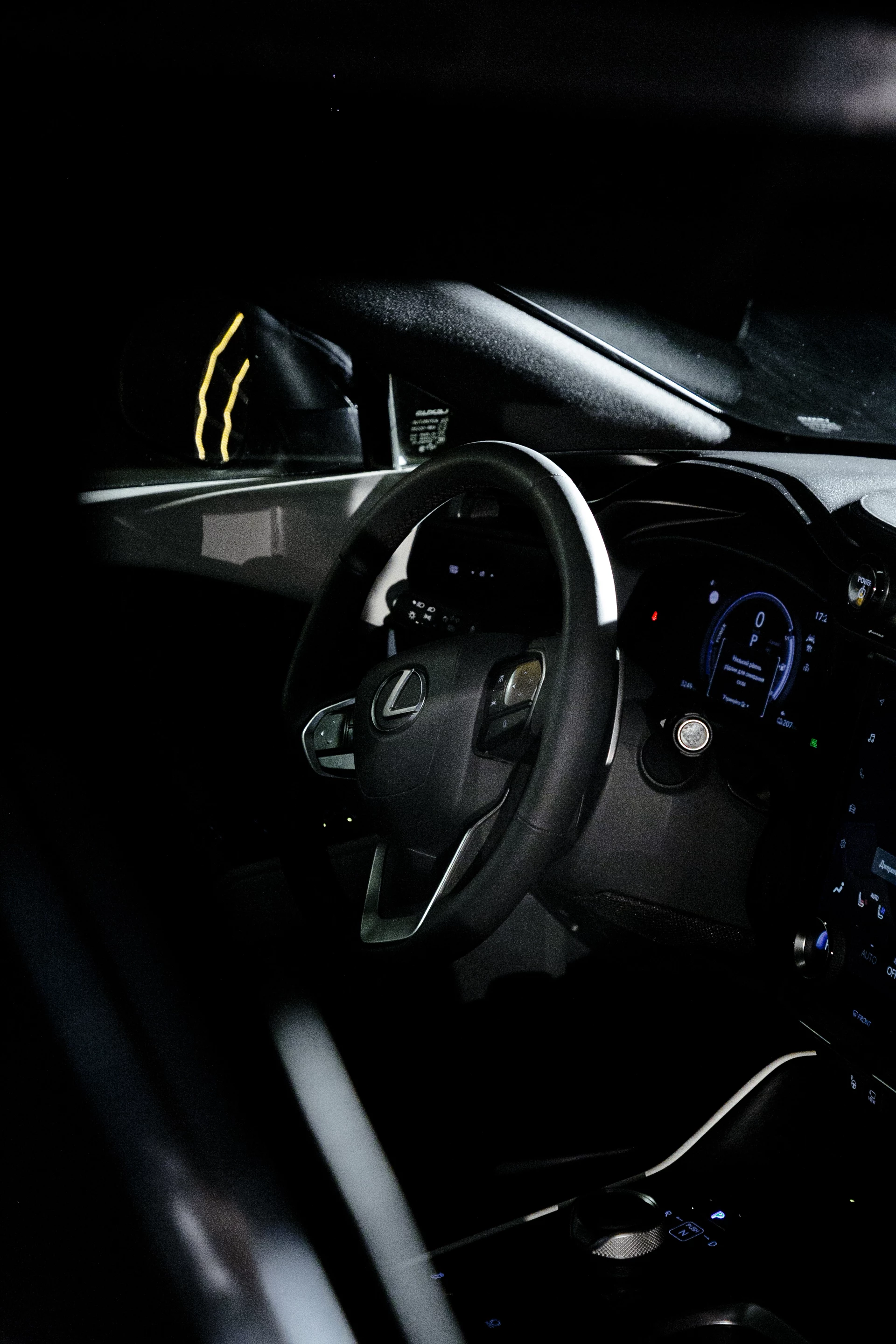 Електрокросовер LEXUS RZ 450e Електрокросовер LEXUS RZ 450e