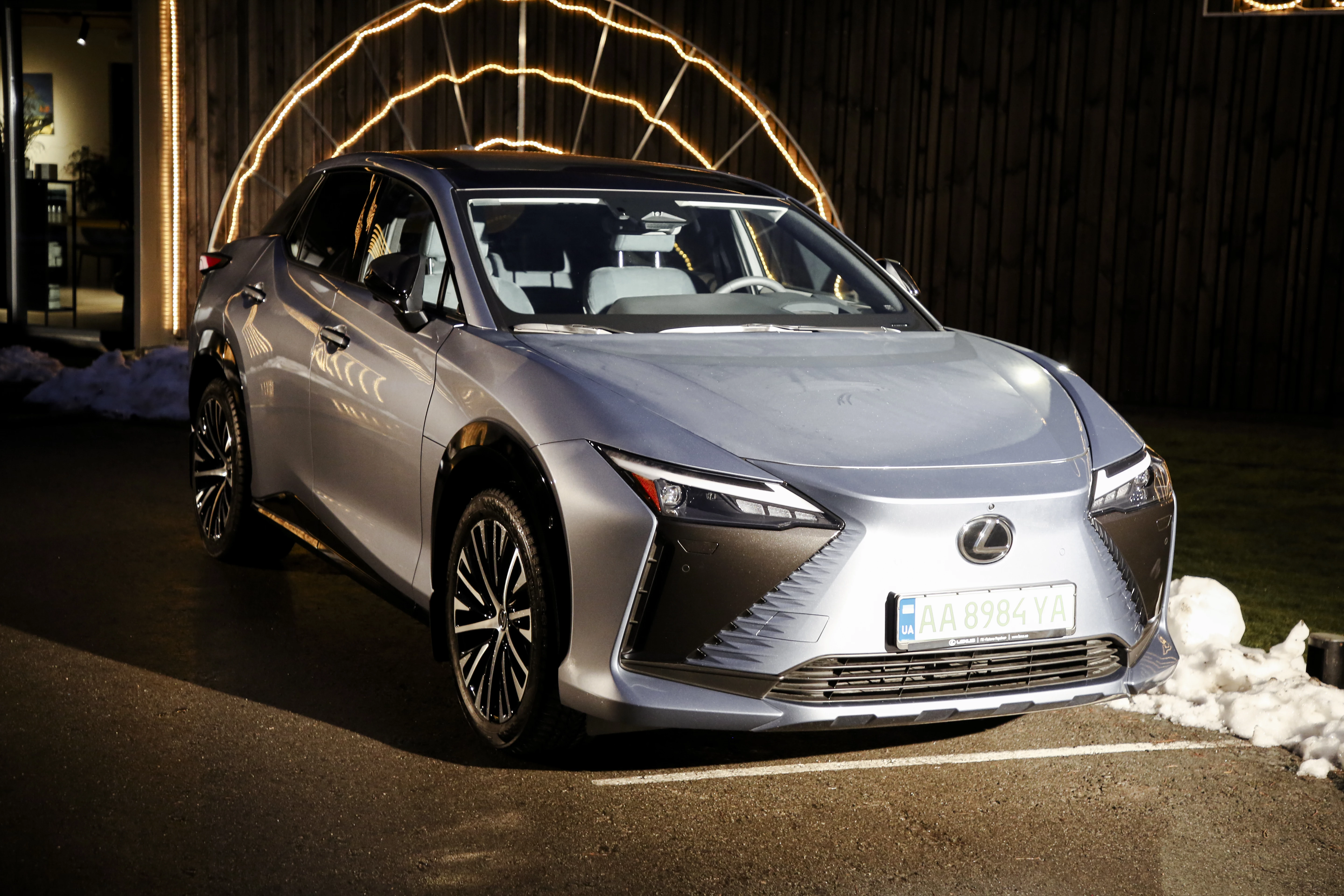 Електрокросовер LEXUS RZ 450e Електрокросовер LEXUS RZ 450e