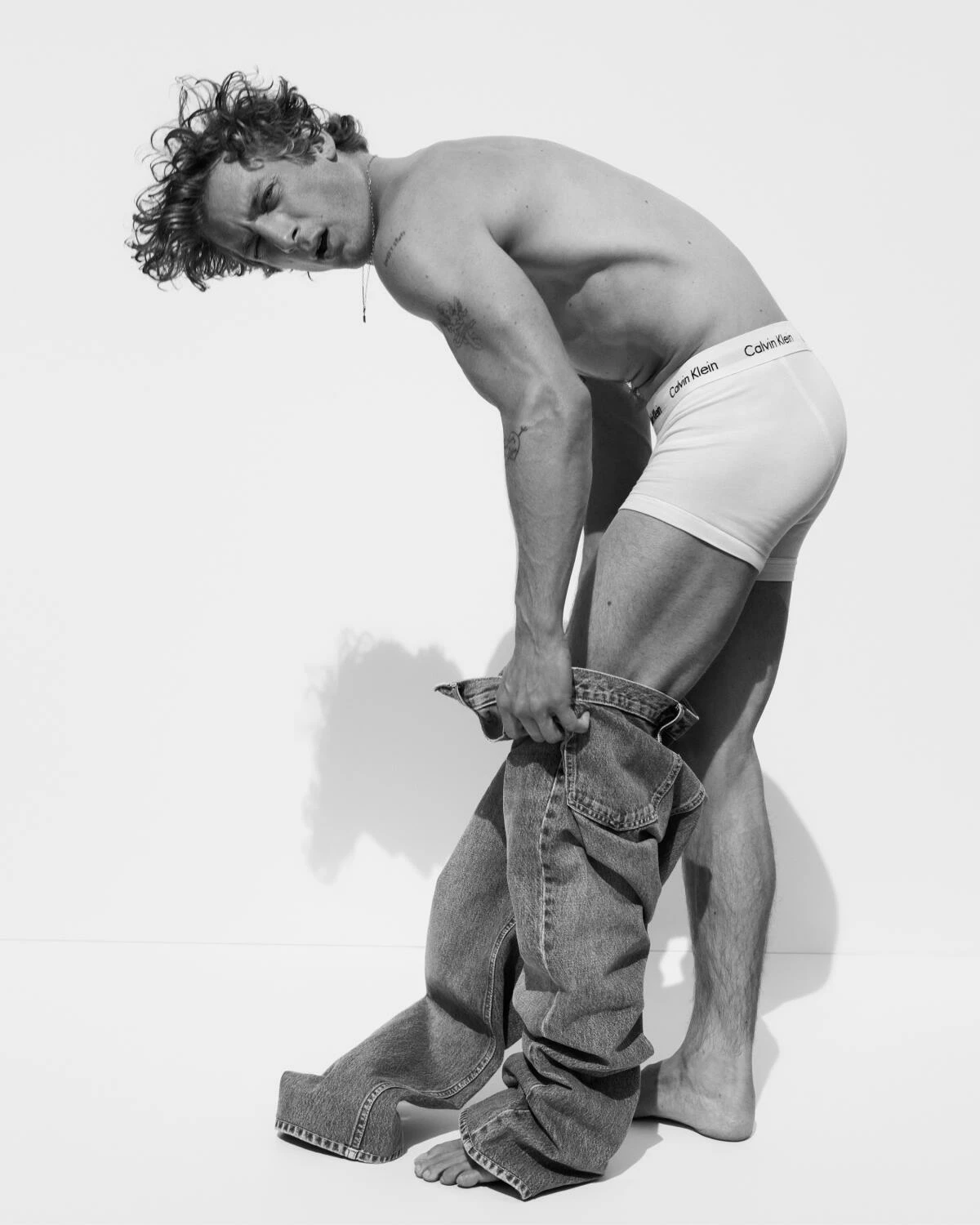 Джеремі Аллен Вайт в рекламній кампанії Calvin Klein