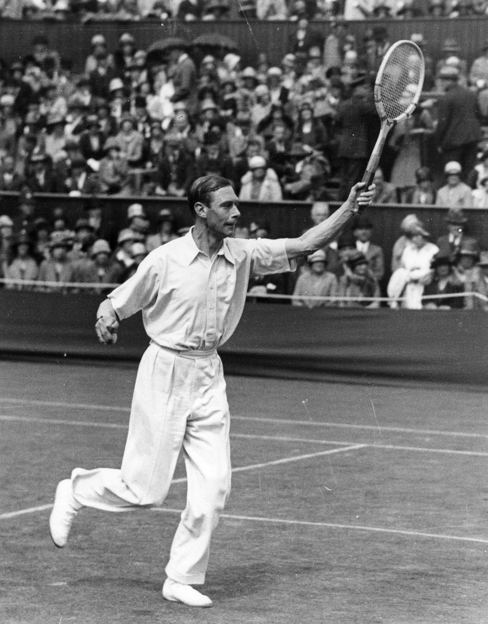 У 1926 році батько королеви Єлизавети, герцог Йоркський, майбутній король Георг VI, вирішив сам зіграти теніс на чемпіонаті. Він став першим членом королівської родини, який взяв участь у 
