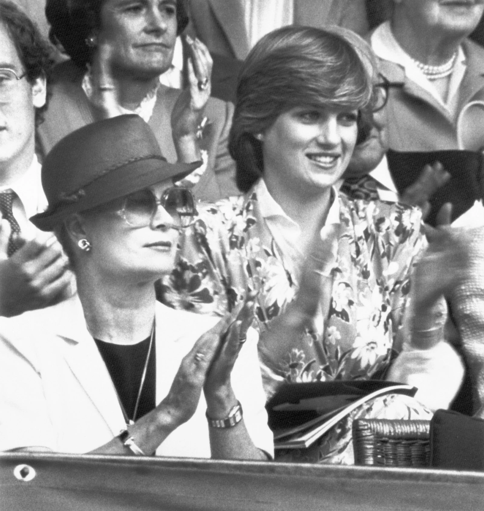 У 1981 році, за кілька тижнів до свого весілля, леді Діана Спенсер спостерігала за фіналом чоловічого одиночного розряду між Джоном Макінроєм і Б'єрном Боргом, сидячи на ряду позаду принцеси Грейс Монакської.