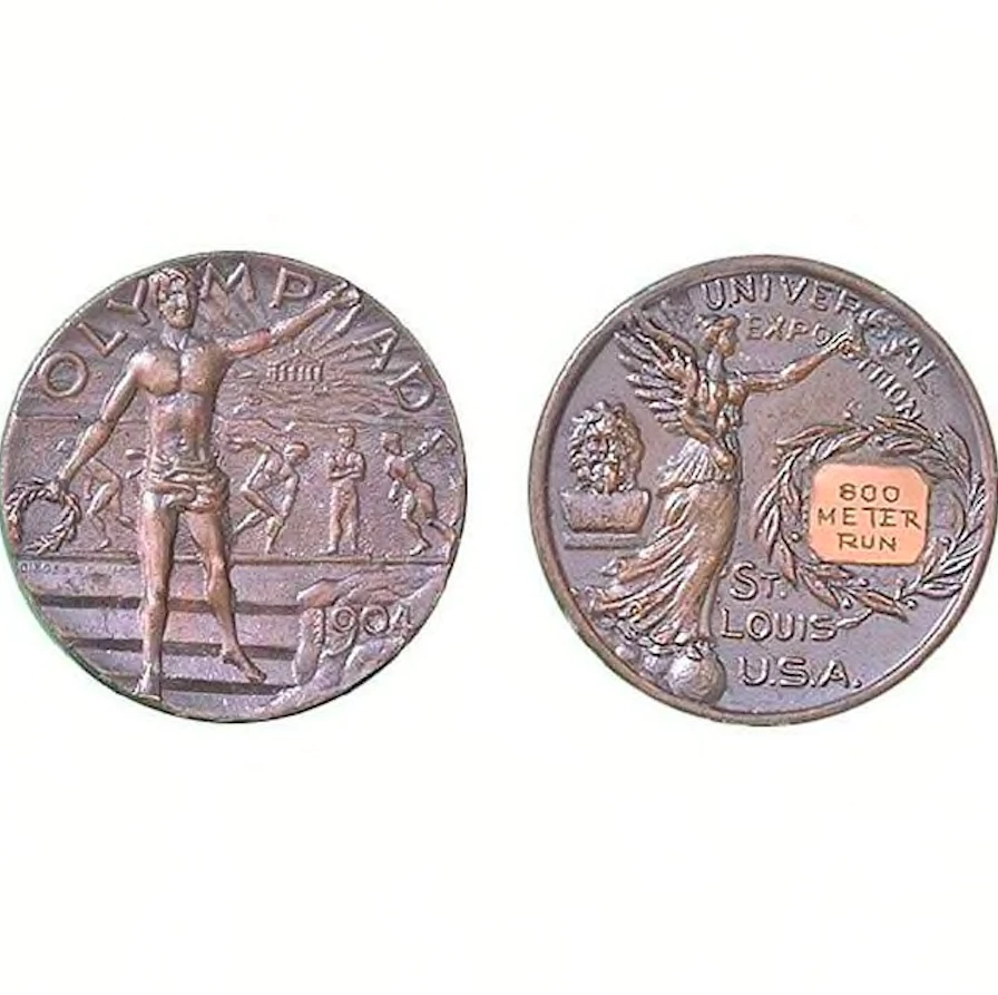 Медаль з Олімпійських ігор в Сент-Луїсі, 1904 рік. Photo: olympics.com