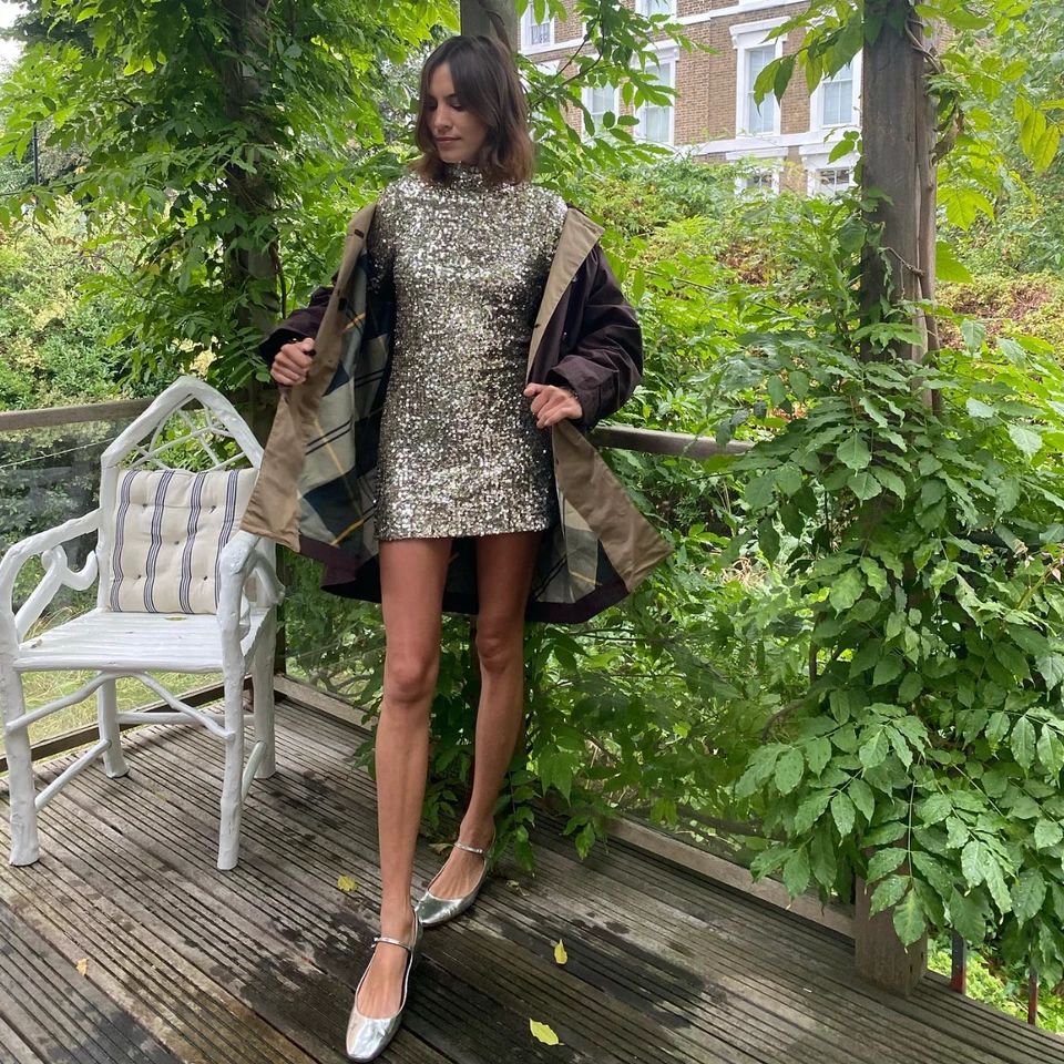 Instagram @alexachung