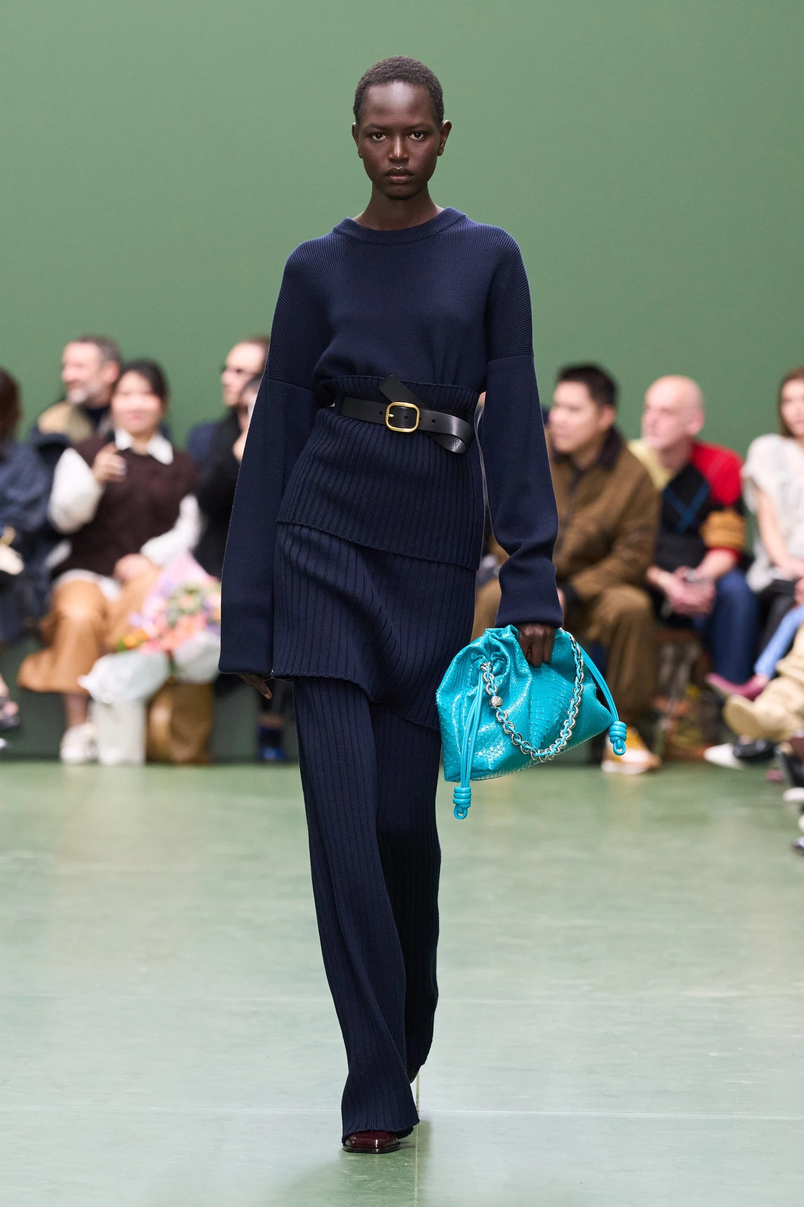 Loewe осінь-зима 2024/2025. Photo: Vogue Runway 