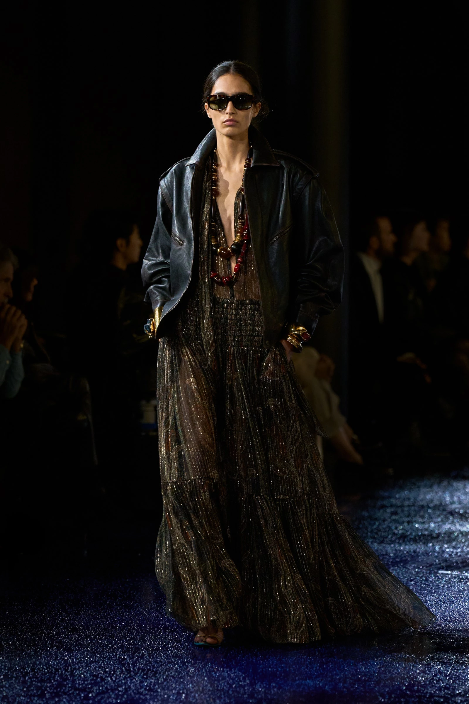 Saint Laurent весна-літо 2025. Photo: Alessandro Lucioni / GoRunway