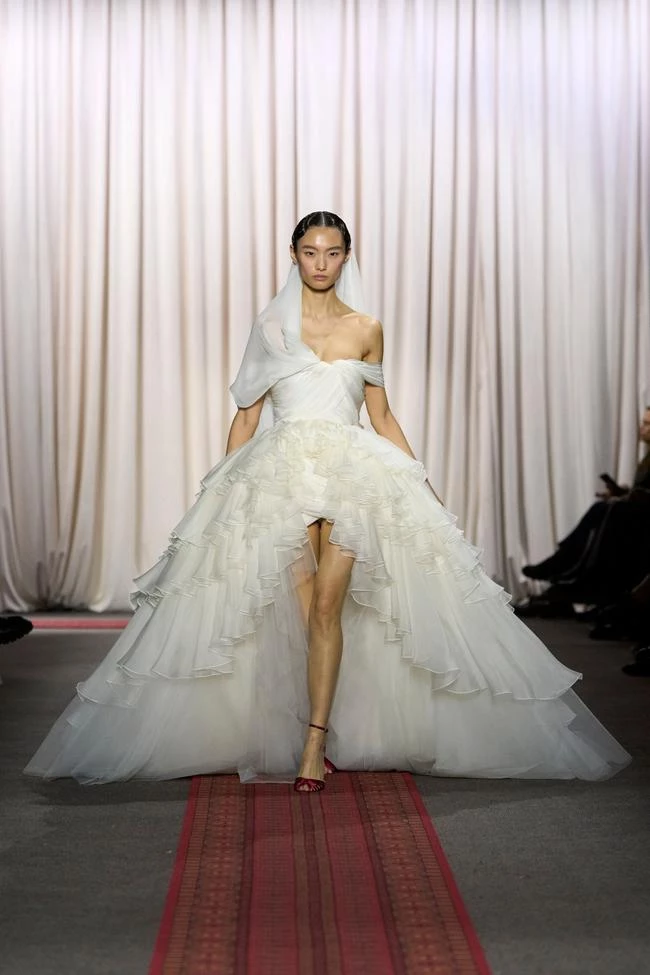 Giambattista Valli Couture весна-літо 2025