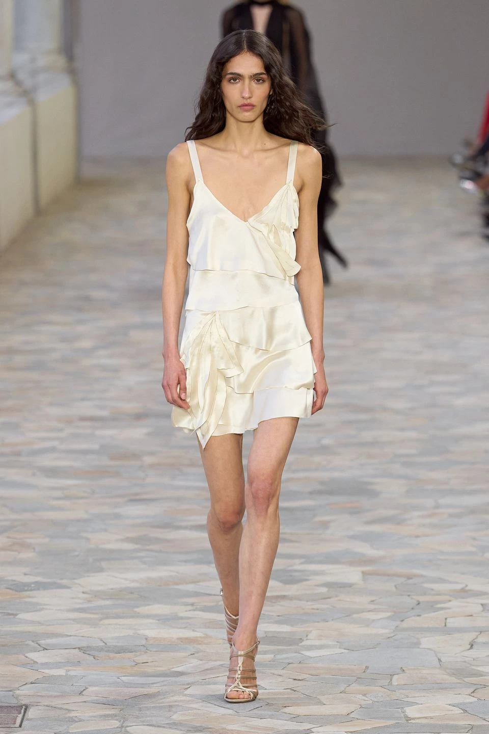 Alberta Ferretti весна-літо 2025 Alberta Ferretti весна-літо 2025
