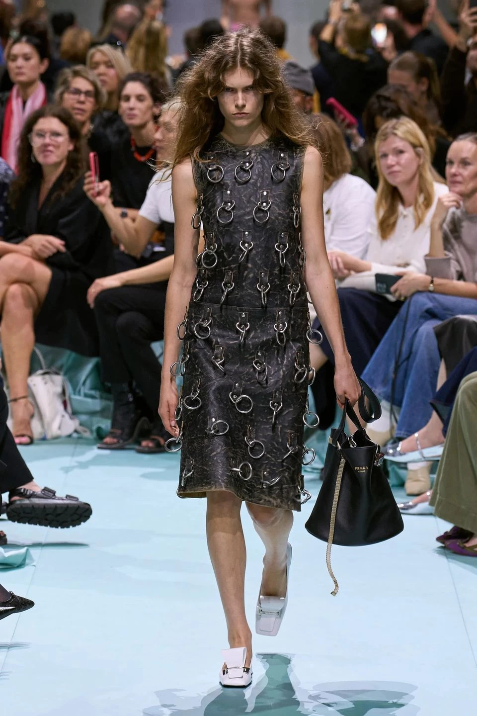 Prada весна-літо 2025 Prada весна-літо 2025