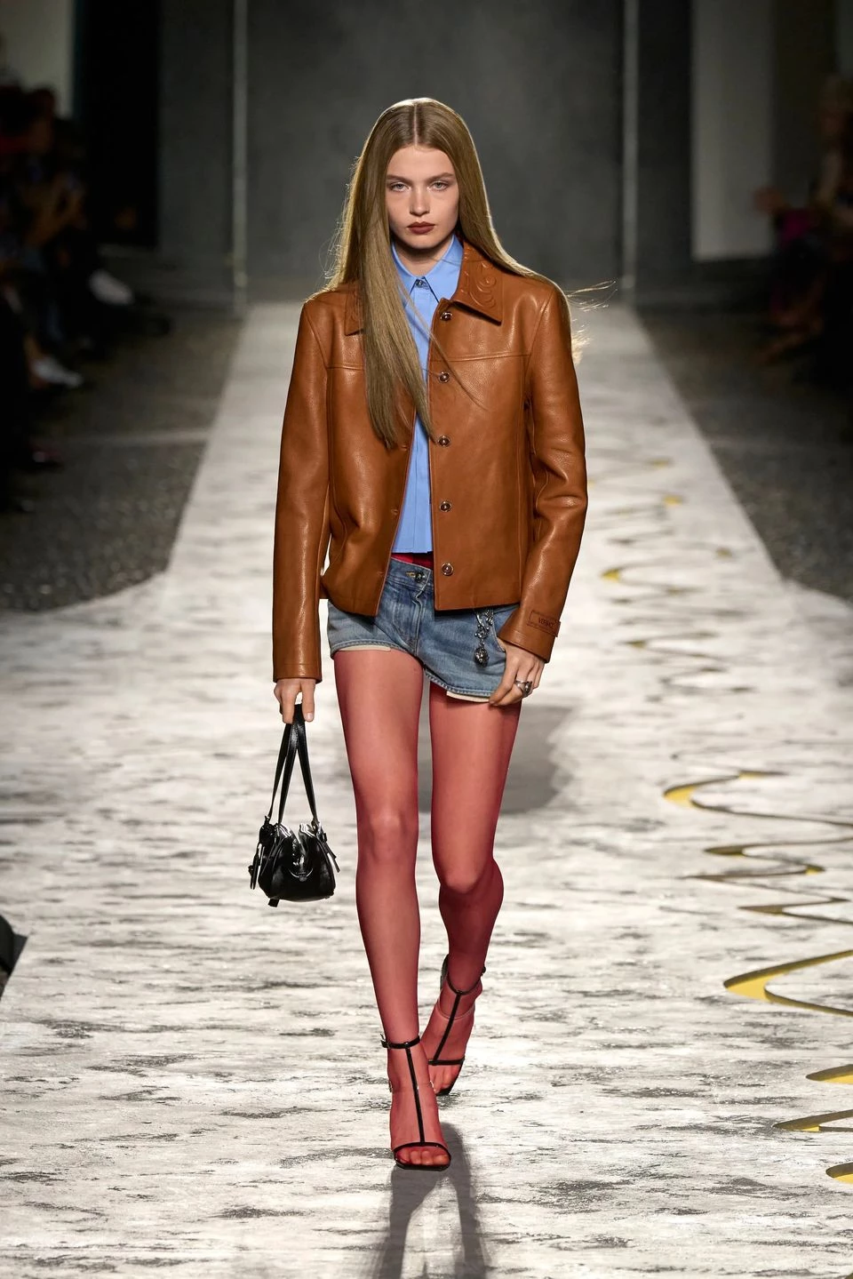 Versace весна-літо 2025 Versace весна-літо 2025