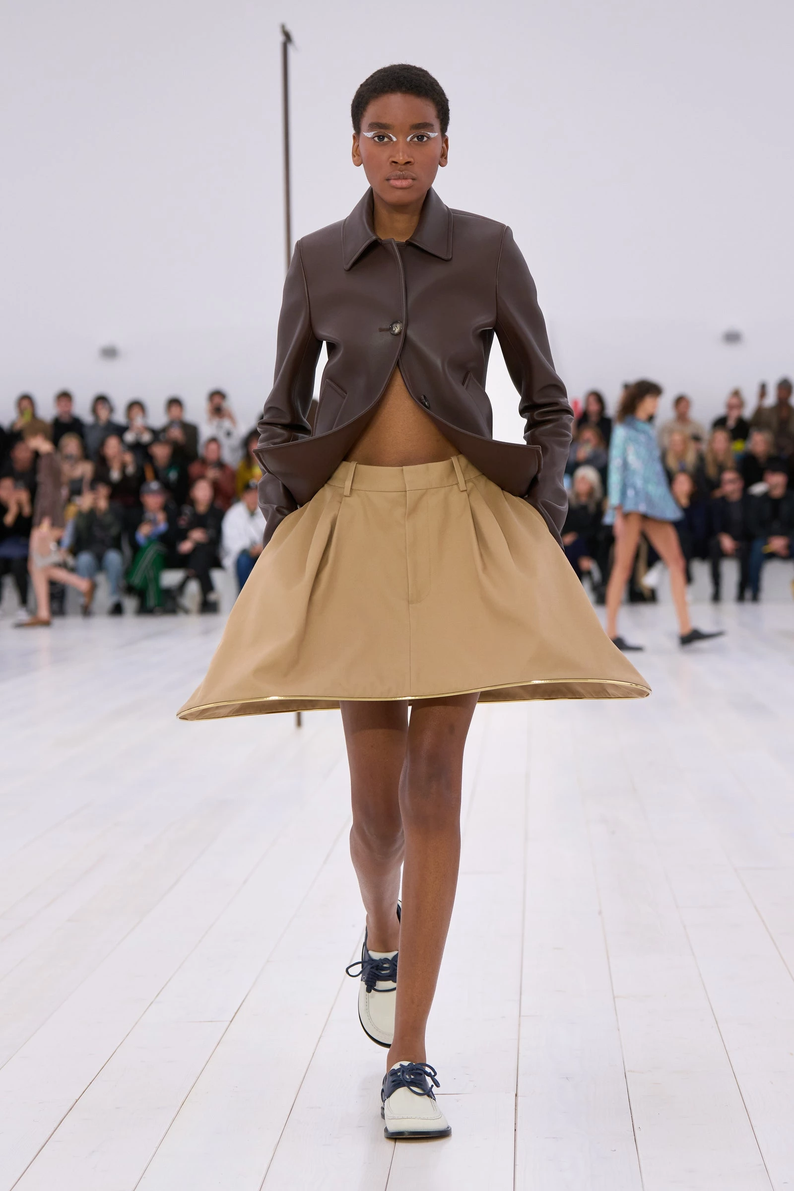 Loewe весна-літо 2025 Loewe весна-літо 2025