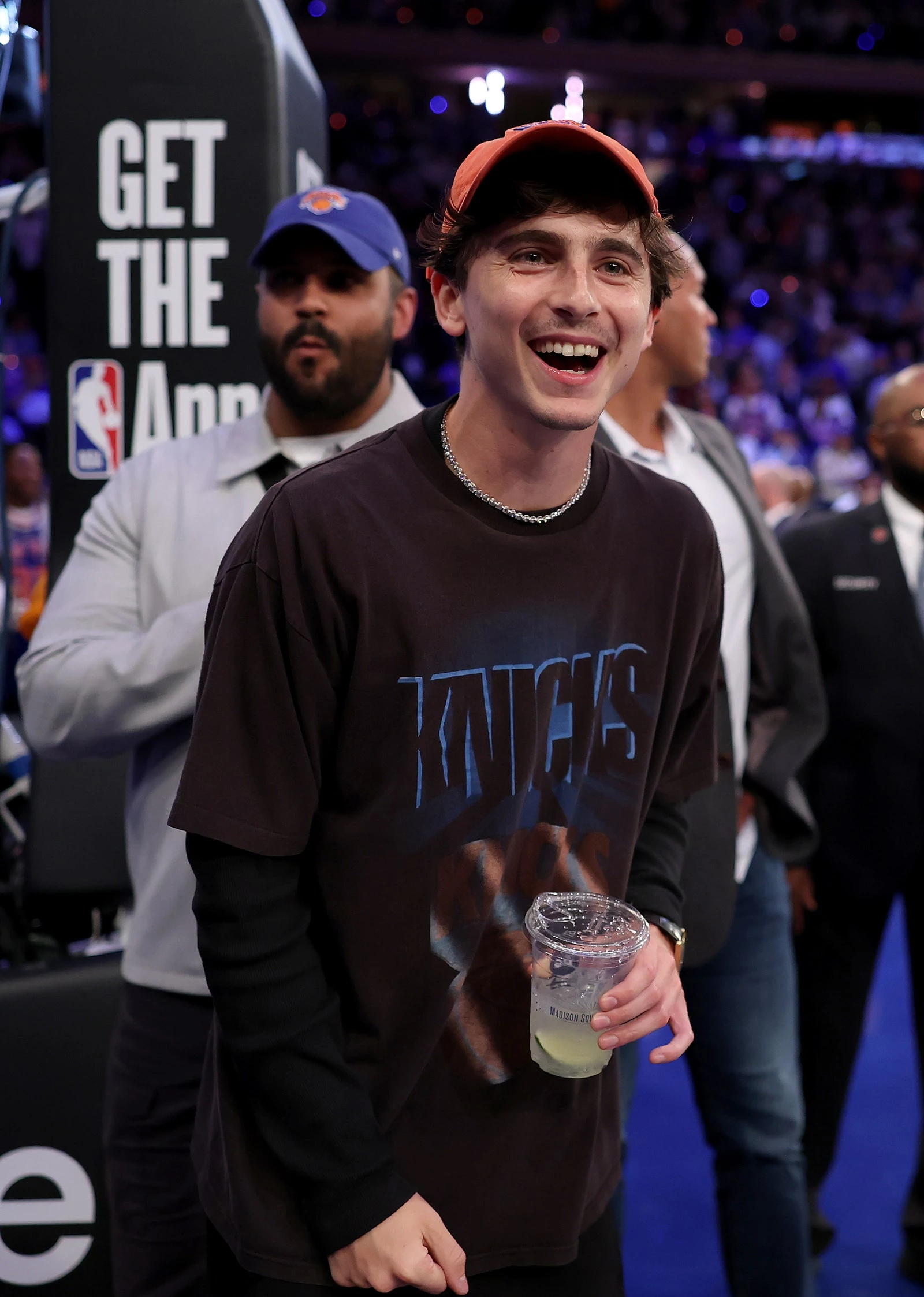 Тімоті Шаламе в мерчі New York Knicks Тімоті Шаламе в мерчі New York Knicks