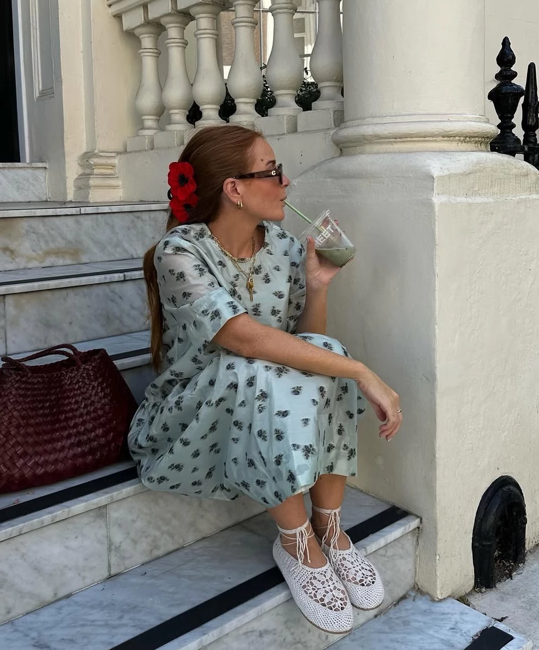 Instagram @rebeccaferrazwyatt