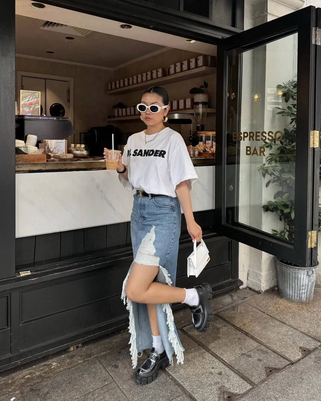 Instagram @sybil.tingc Instagram @sybil.tingc