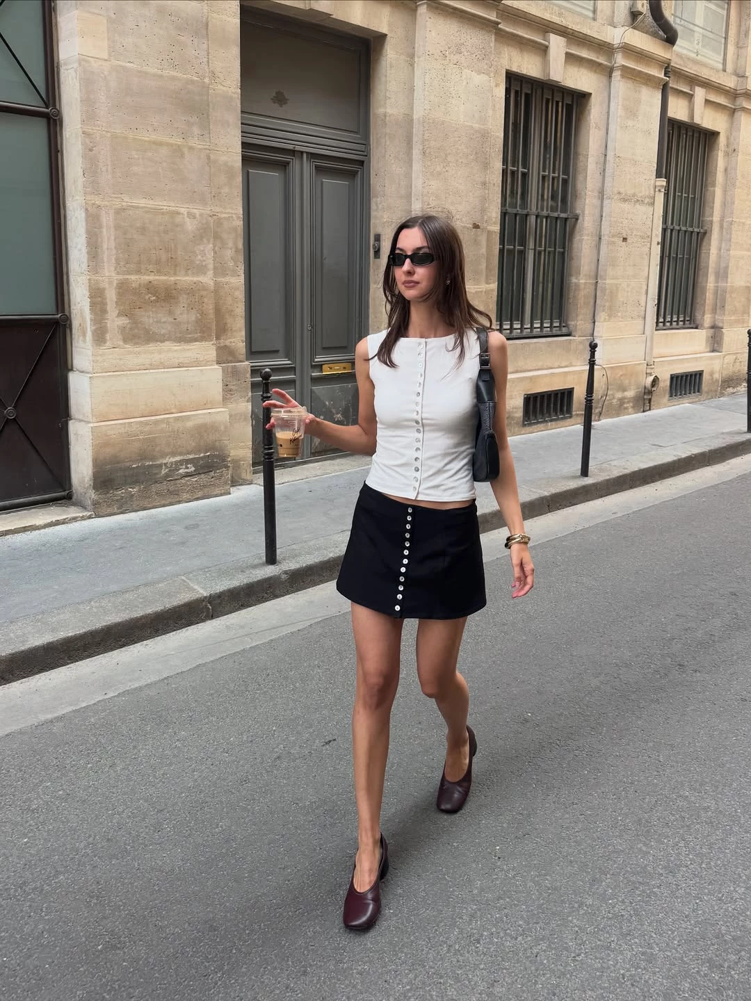 Instagram @laraaceliaa