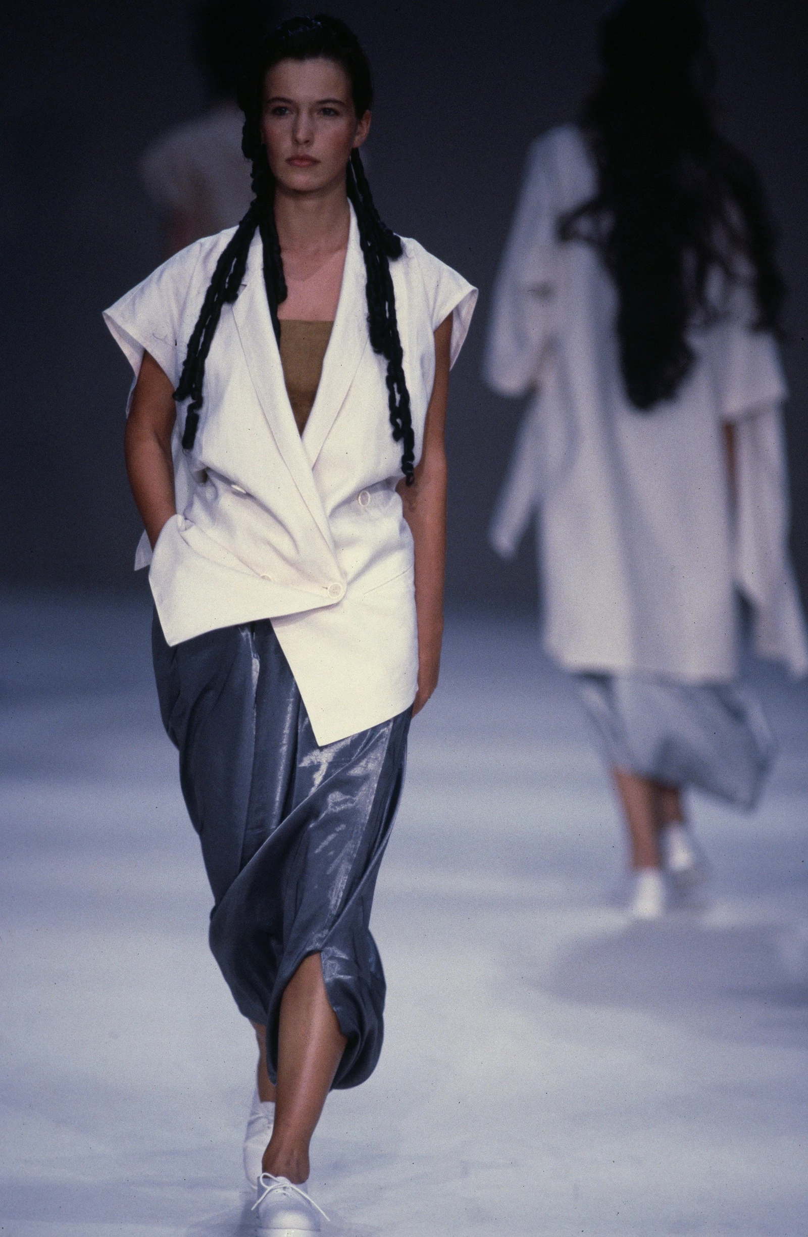 Yohji Yamamoto, весна-літо 1985 Yohji Yamamoto, весна-літо 1985