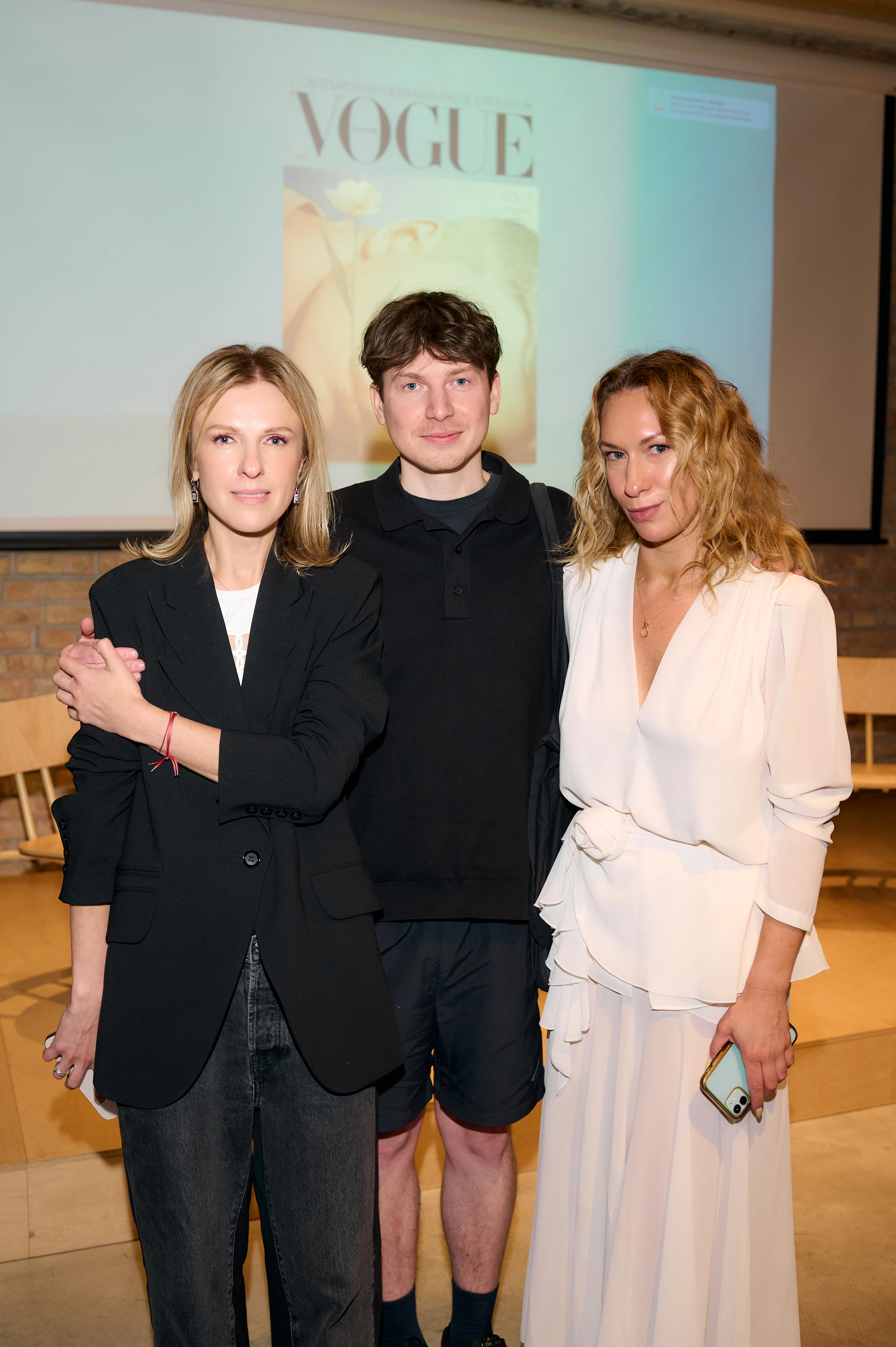 Юлія Костецька, Микола Толмачов та Дарія Слободяник Юлія Костецька, Микола Толмачов та Дарія Слободяник