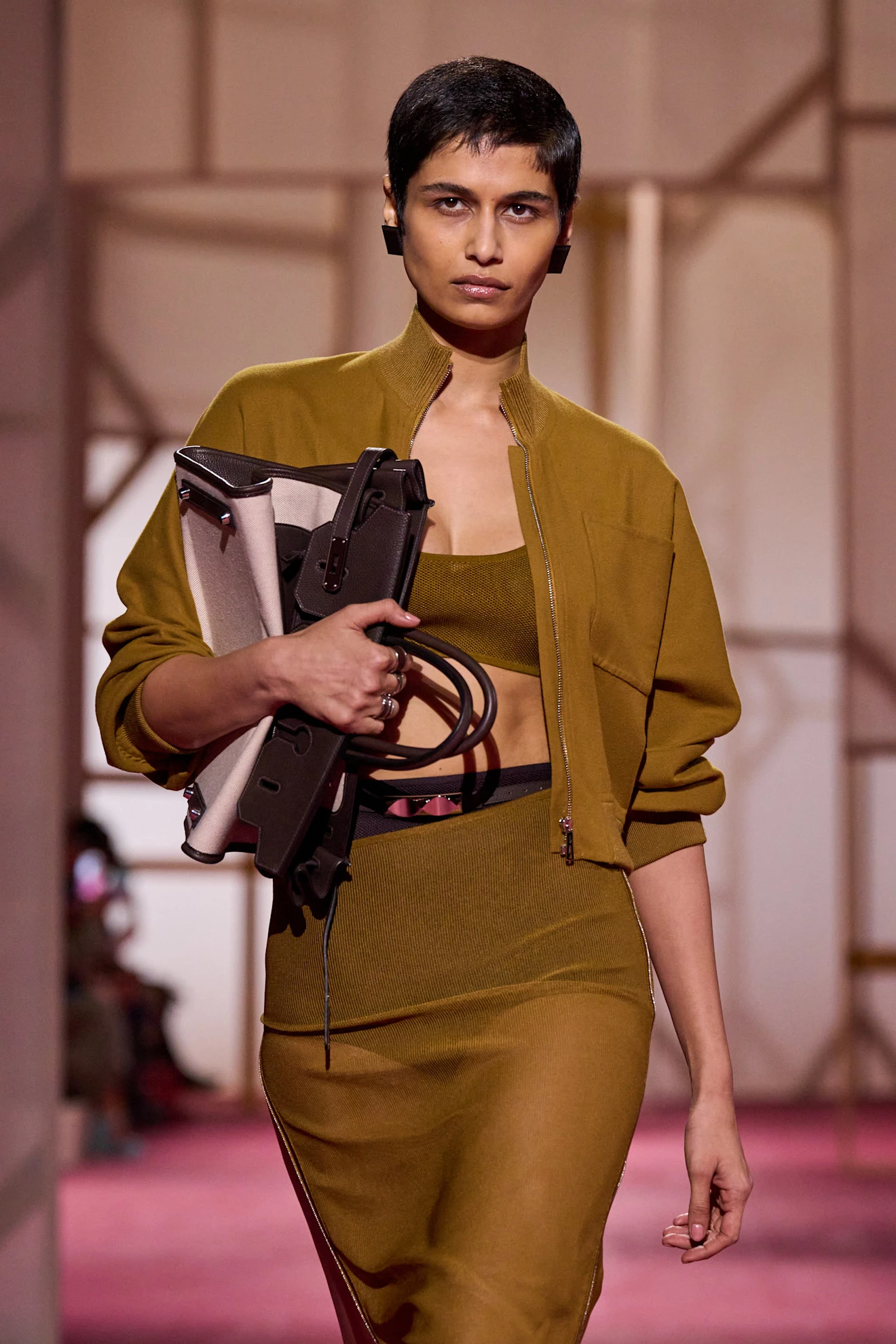 Hermès, весна-літо 2025