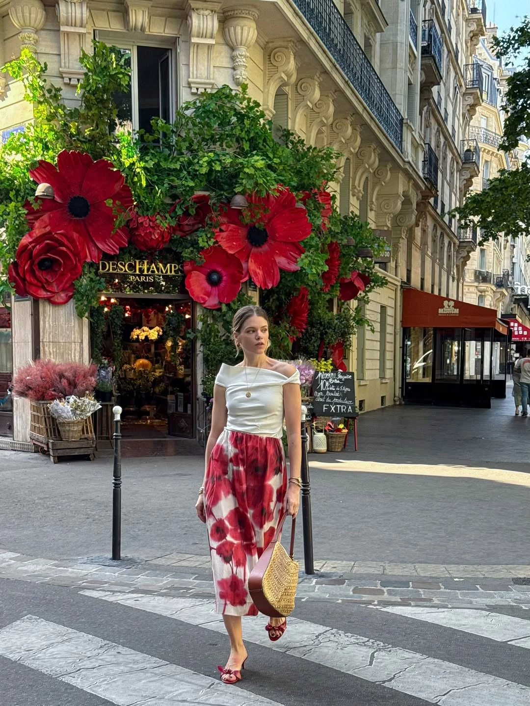 Instagram @elodieromy Instagram @elodieromy