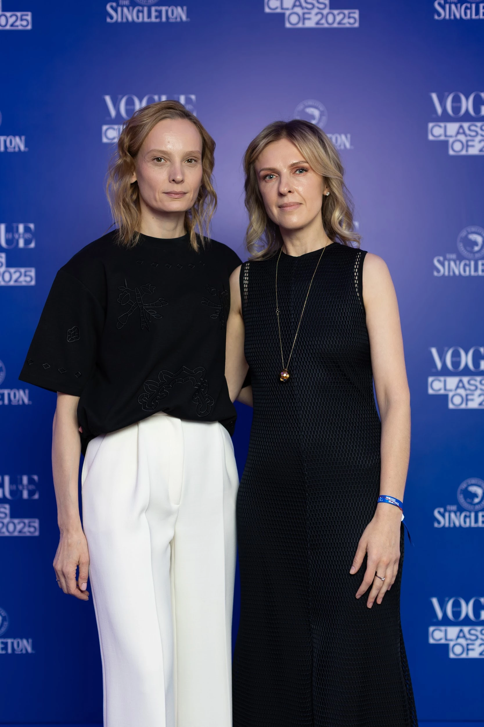 Вікторія Романова та Юлія Костецька Вікторія Романова та Юлія Костецька