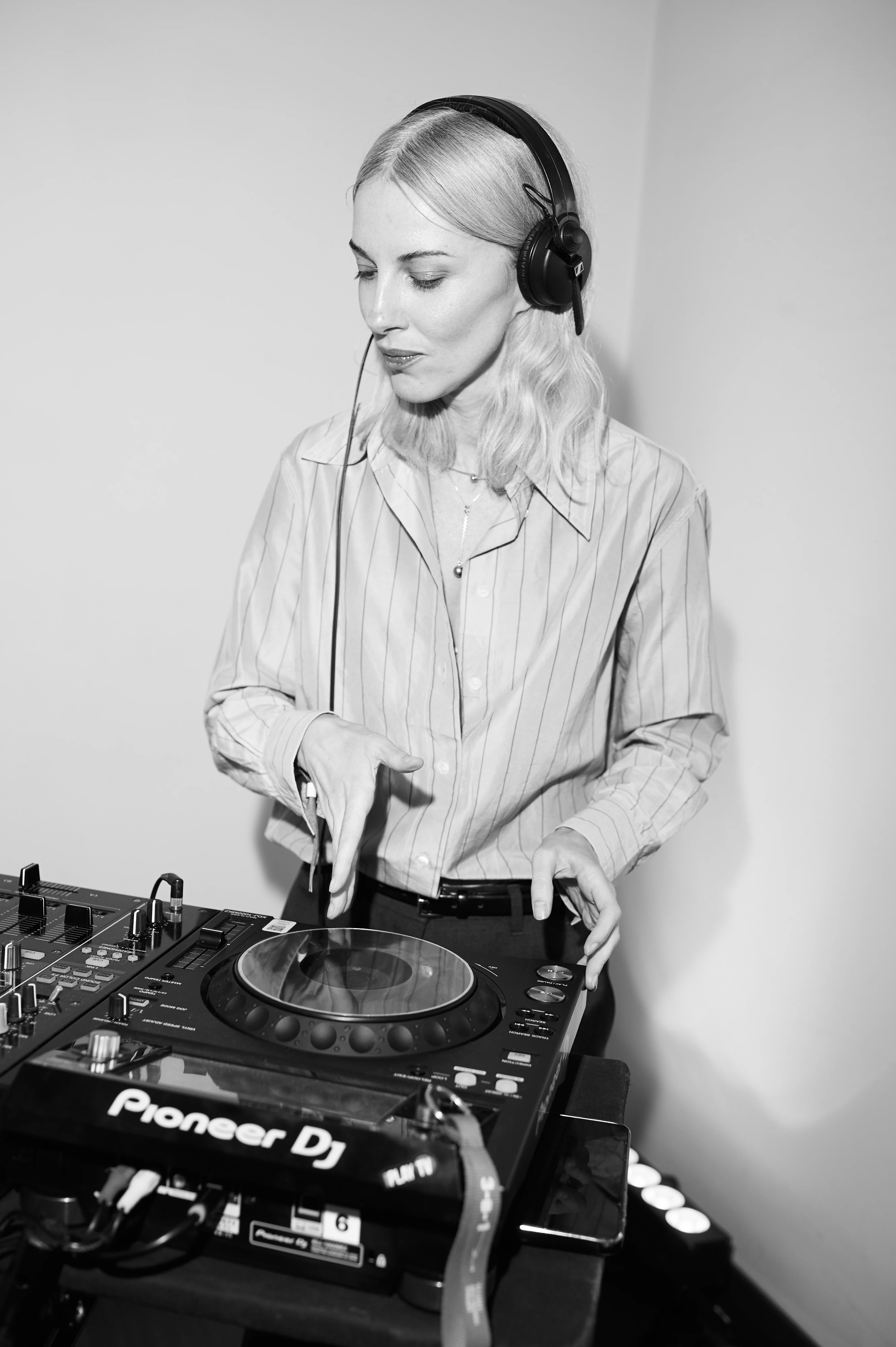 Ксенія Палфі Ксенія Палфі